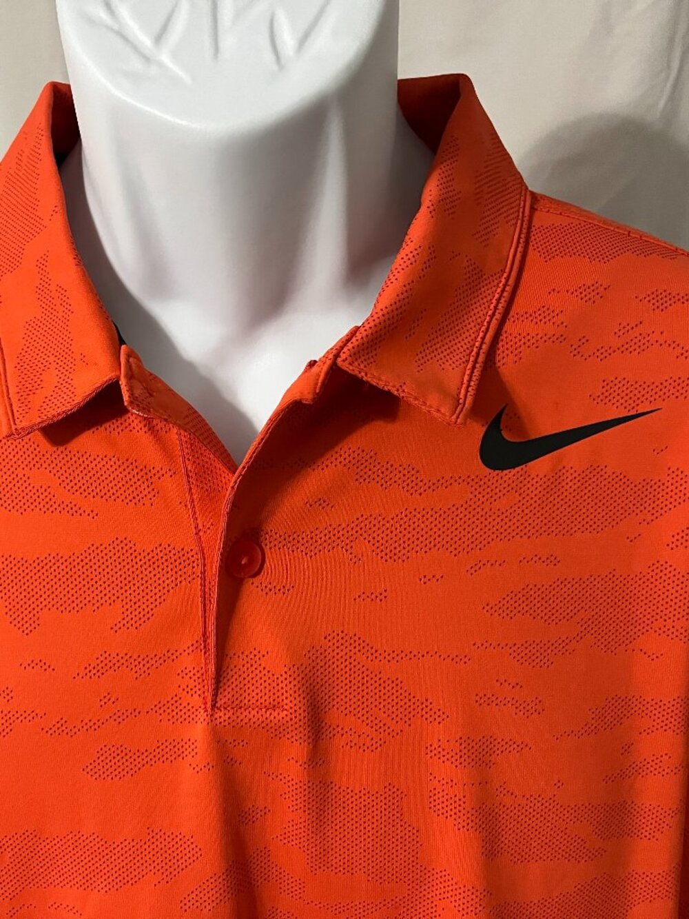 ⛳ Nike Golf Men’s M Orange Digital Camo Polo Shirt Standard Fit Performance EUC